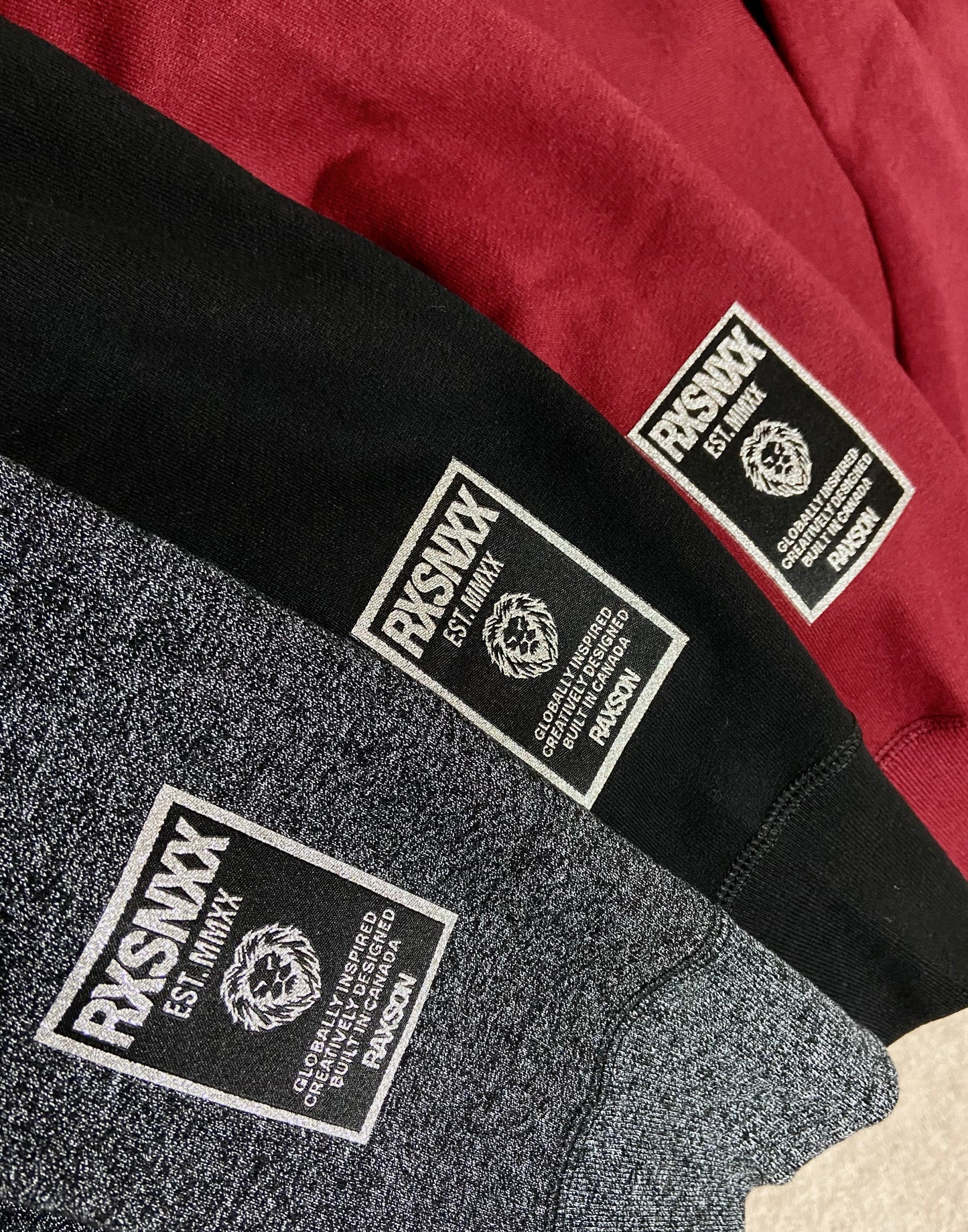 VANTA BLACK PULL