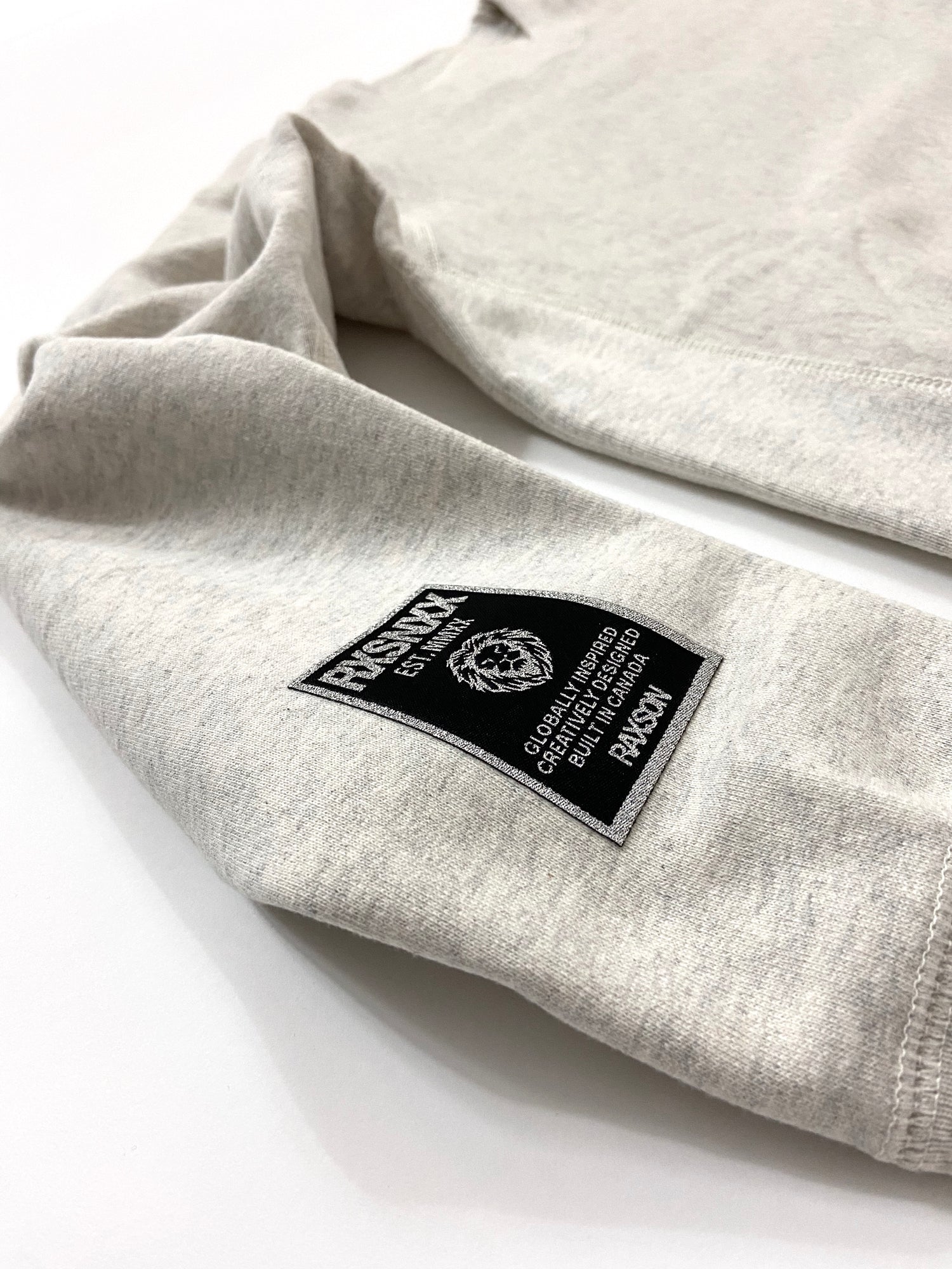 WOMEN'S TOPS